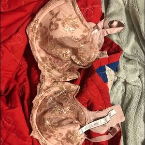 Victoria secret bra